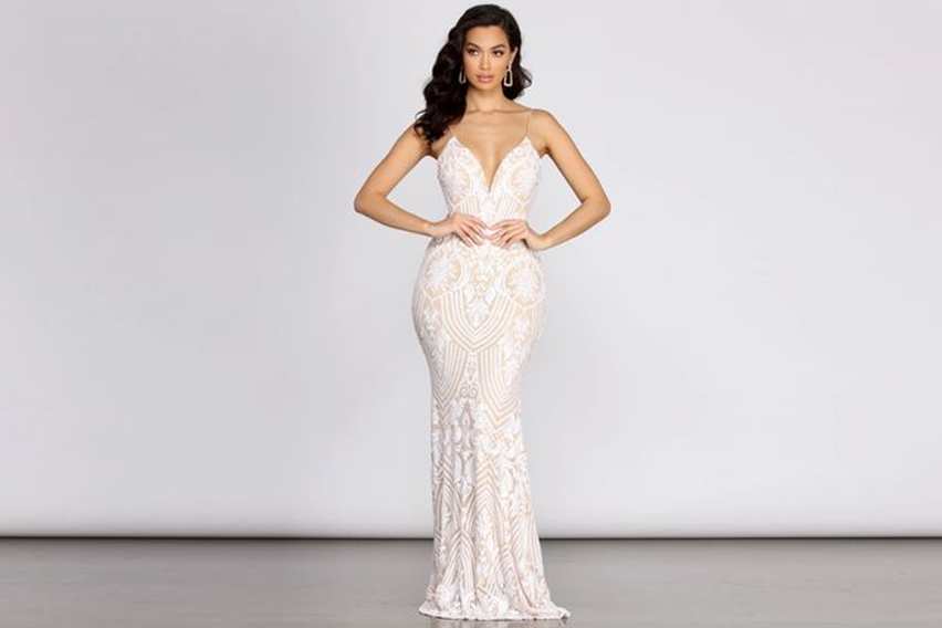 Ruling with Elegance: Windsor.com, Your Majestic Destination for Fashion
