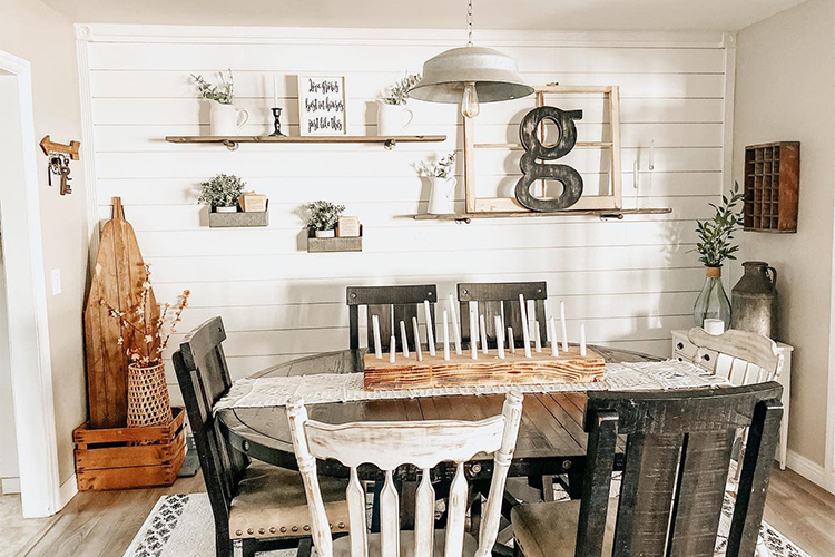 From simple to extravagant: 6 farmhouse dining table designs